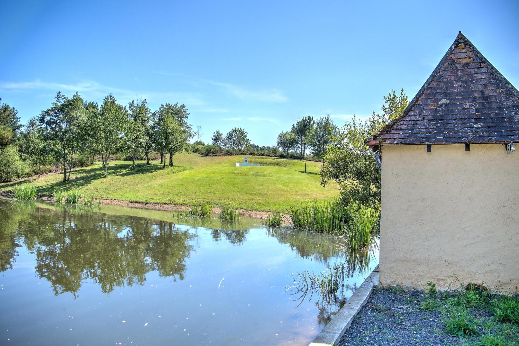 Lodge Bruyere Avec Jacuzzi Journiac Exterior foto